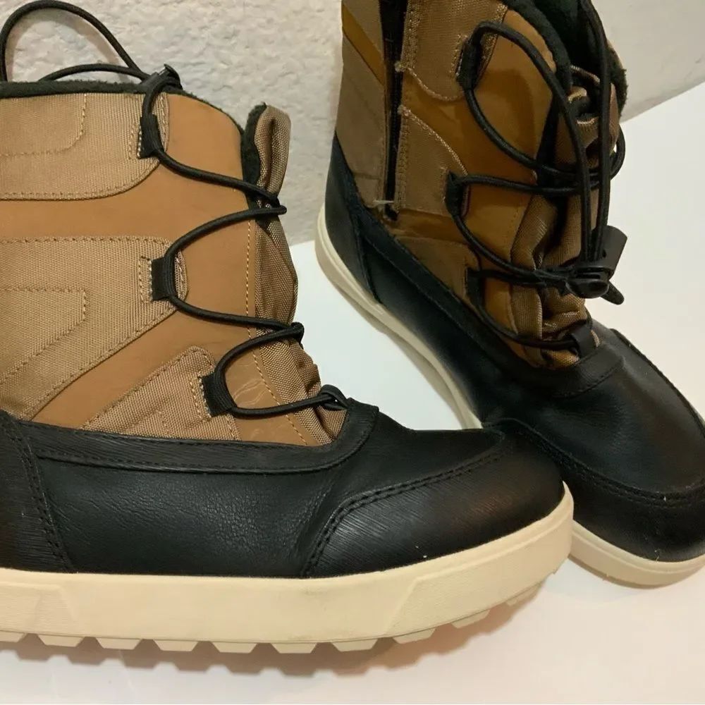 Cat & Jack NWT! Gray/Sidney Winter Boots Size 5